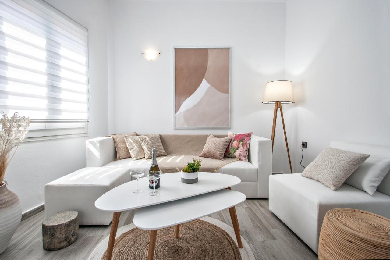 Capolavoro, Boutique Apartment With Unique Rooftop Скиатос Экстерьер фото