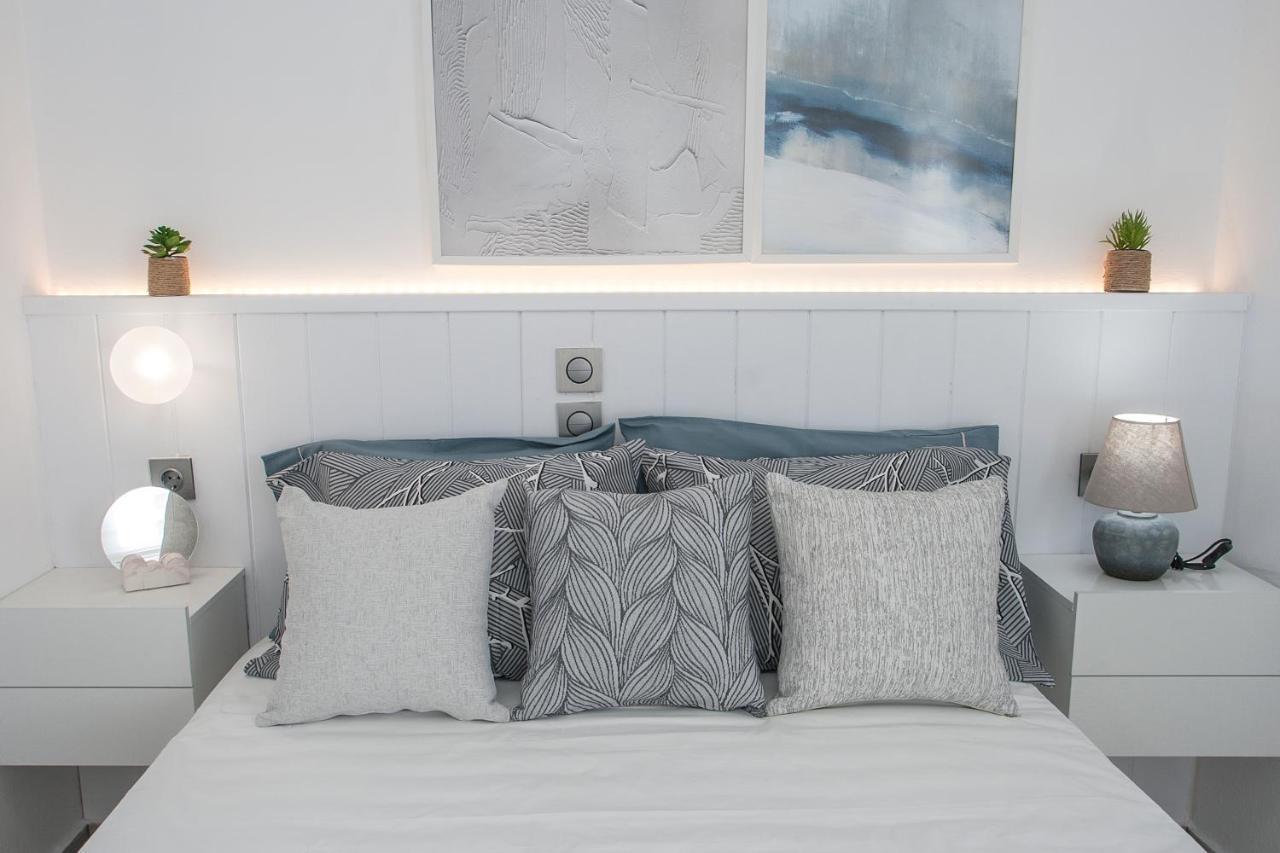 Capolavoro, Boutique Apartment With Unique Rooftop Скиатос Экстерьер фото