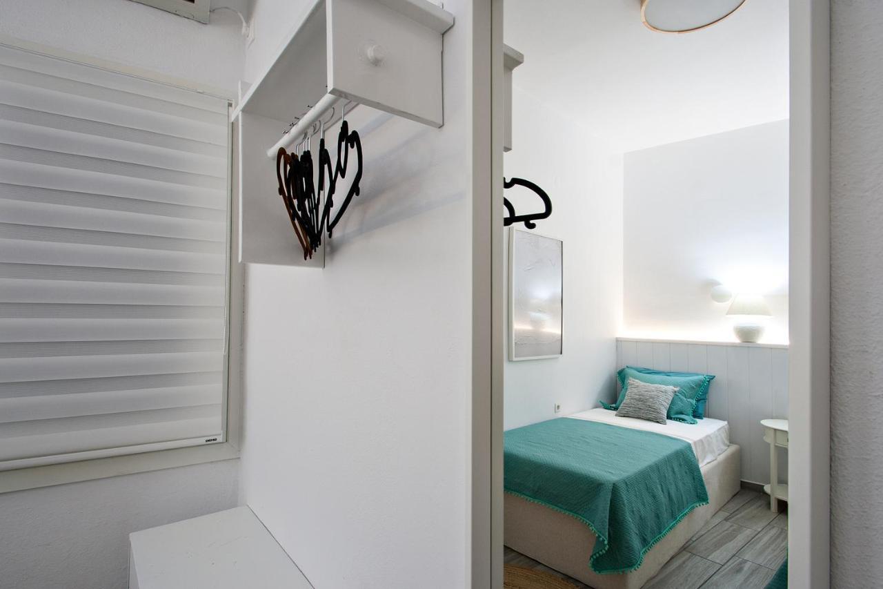 Capolavoro, Boutique Apartment With Unique Rooftop Скиатос Экстерьер фото