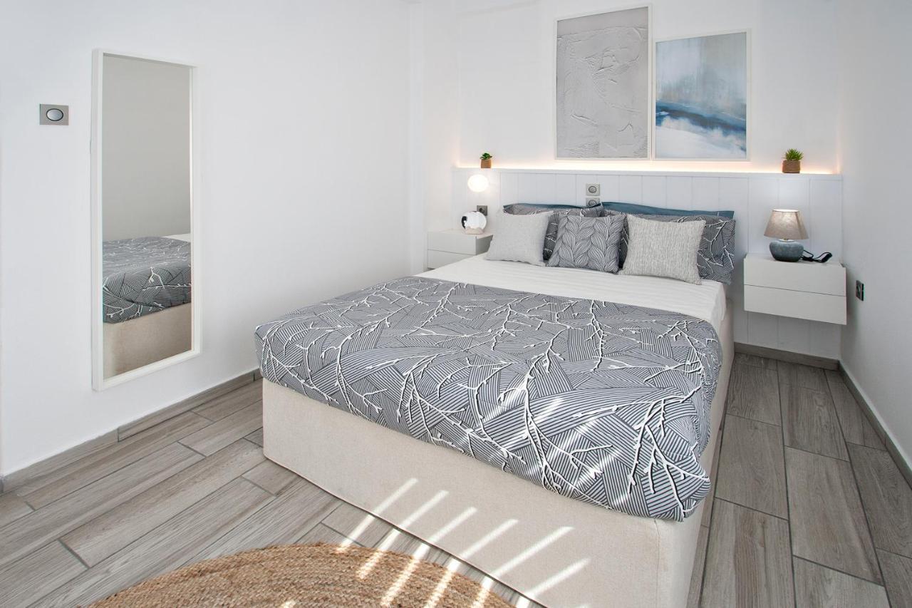 Capolavoro, Boutique Apartment With Unique Rooftop Скиатос Экстерьер фото