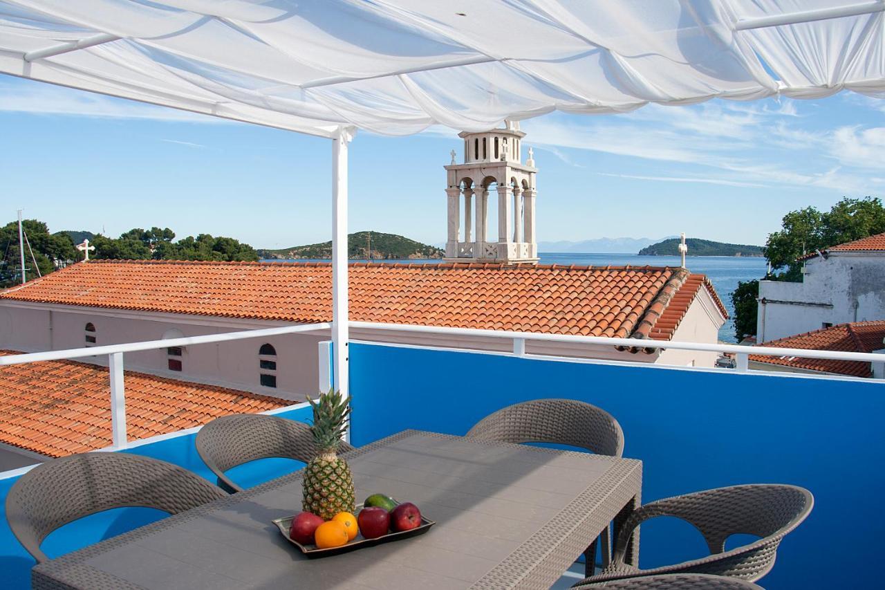 Capolavoro, Boutique Apartment With Unique Rooftop Скиатос Экстерьер фото