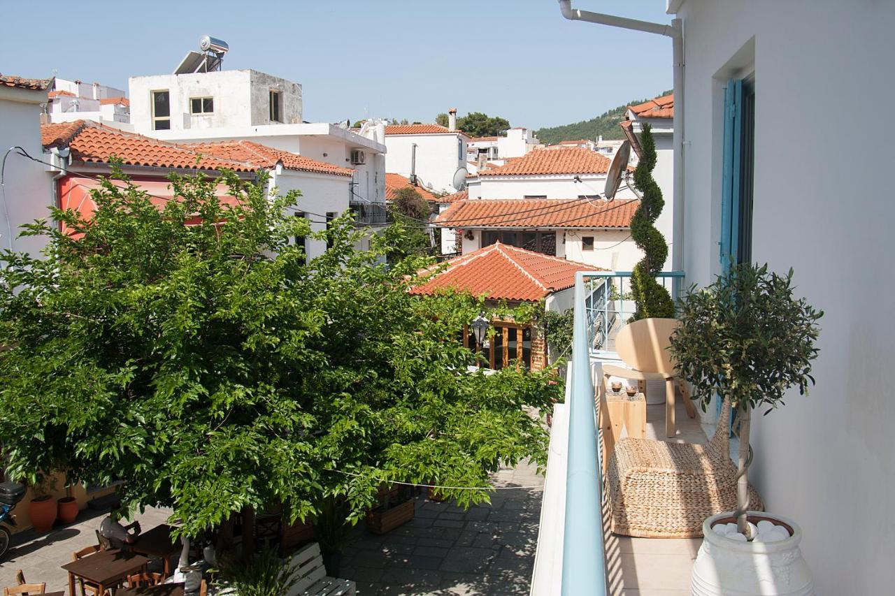 Capolavoro, Boutique Apartment With Unique Rooftop Скиатос Экстерьер фото