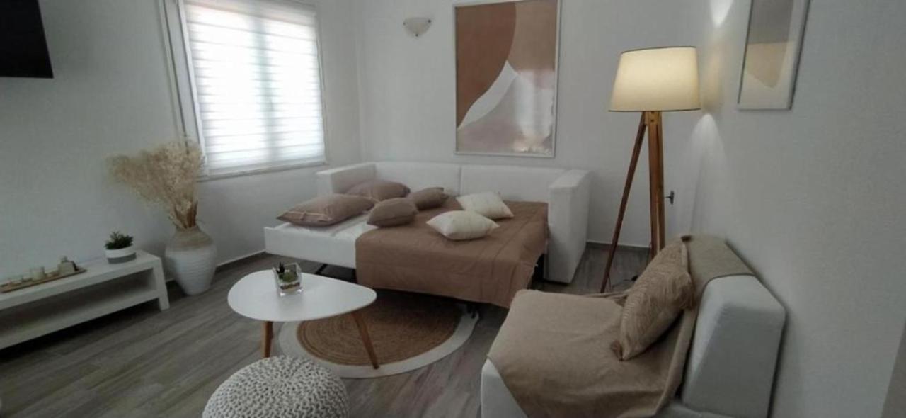 Capolavoro, Boutique Apartment With Unique Rooftop Скиатос Экстерьер фото